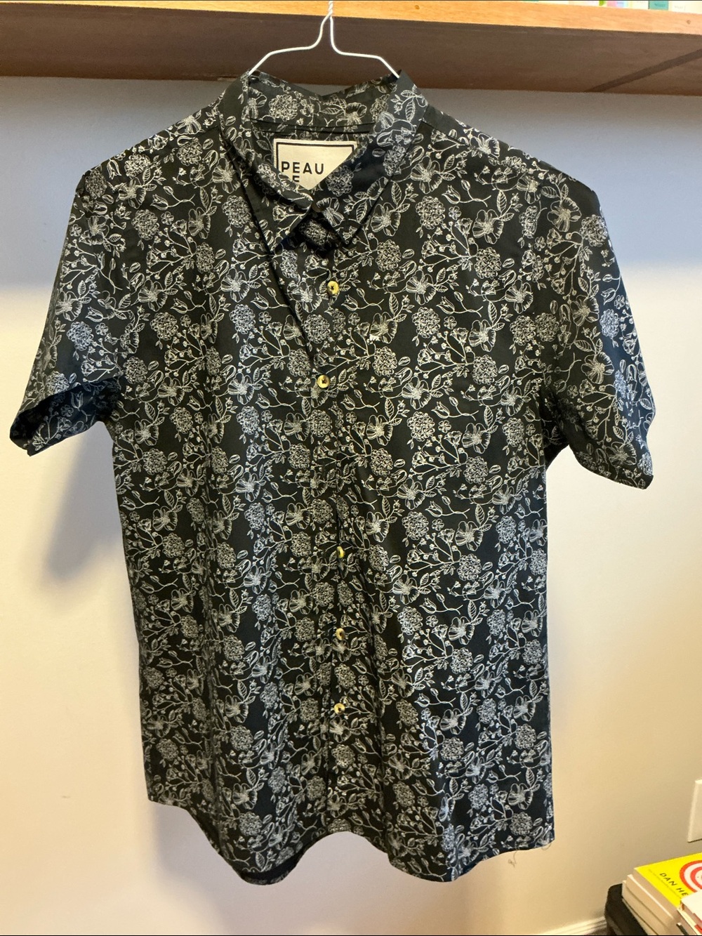 Peau De Loup Black and White Floral Short Sleeve Button Down